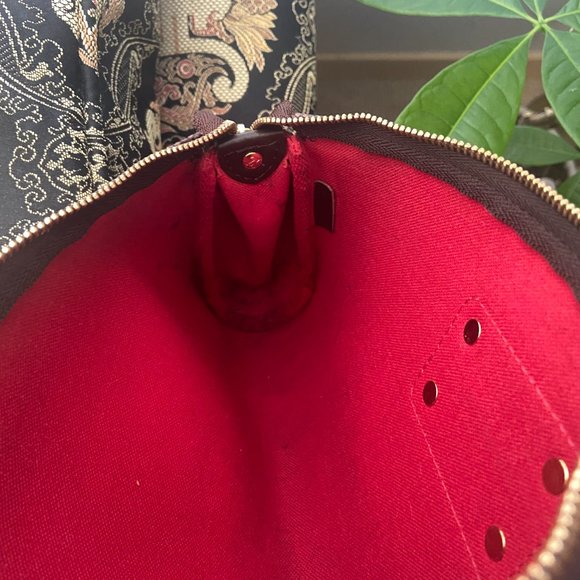 Eva Clutch with Chain and Shoulder Strap - Picture 7 of 8